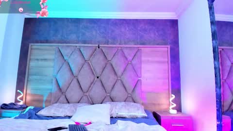 YG COUPLE online show from 12/04/25, 09:12