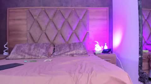 YG COUPLE online show from 01/14/26, 08:03