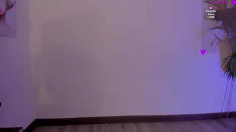 eimyaniston cute online show from 02/08/25, 02:49