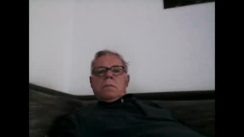 eisbaer1957 online show from 12/25/24, 08:18