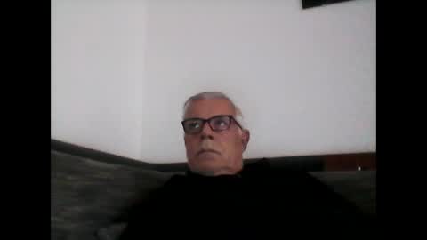 eisbaer1957 online show from 11/16/25, 01:17