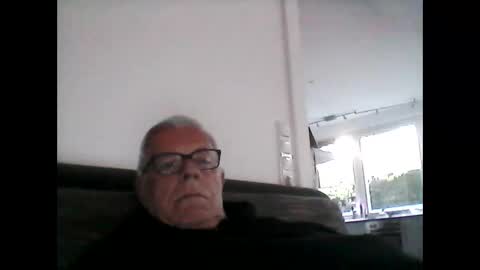 eisbaer1957 online show from 04/25/26, 06:27