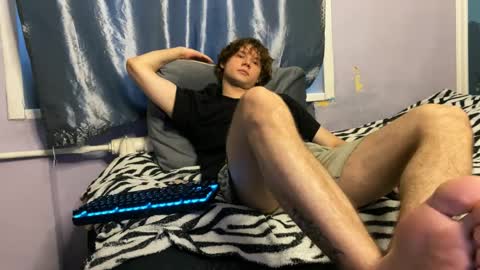 Eitan online show from 04/10/26, 02:44