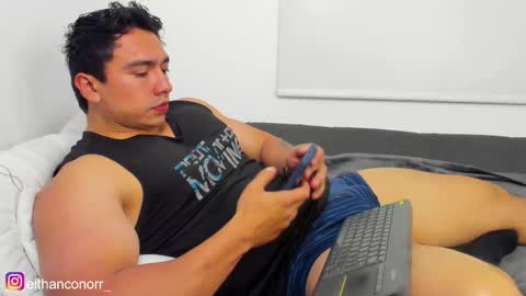 EITHAN CONOR online show from 02/12/26, 02:39