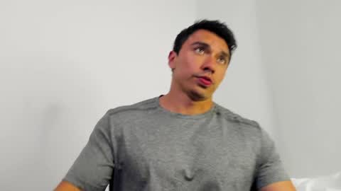 EITHAN CONOR online show from 04/01/26, 02:34