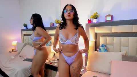 eizamore_ online show from 03/07/25, 12:37