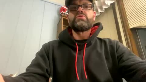 Snapshot of ejbooker11 chatting on 10/23/25, 09:30 PiedPiper online show from 10/23/25, 09:30