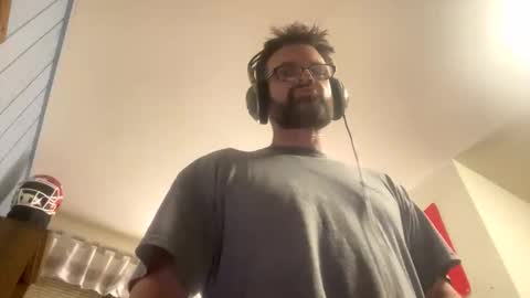 Snapshot of ejbooker11 chatting on 03/16/26, 06:50 PiedPiper online show from 03/16/26, 06:50