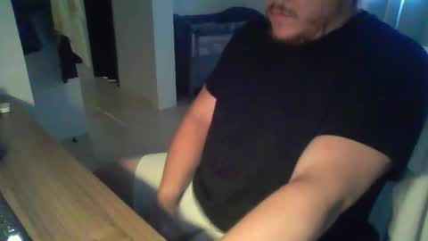 Snapshot of ekudemic chatting on 10/15/25, 09:59 Juan Pablo M online show from 10/15/25, 09:59