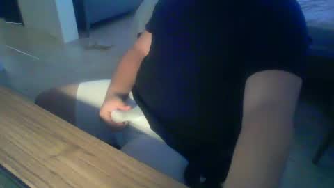 Snapshot of ekudemic chatting on 11/02/25, 03:58 Juan Pablo M online show from 11/02/25, 03:58