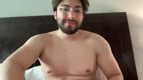 Snapshot of el_bonbon_rico chatting on 04/11/26, 03:38 el bonbon rico online show from 04/11/26, 03:38