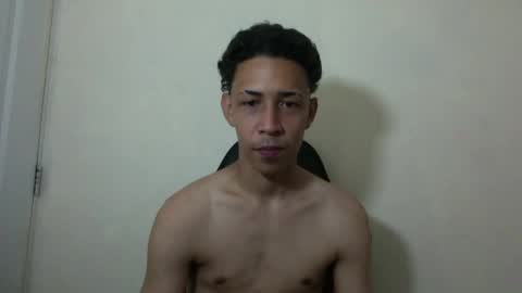 Snapshot of el_menor chatting on 04/15/26, 02:40 Instagram BelowAbajo online show from 04/15/26, 02:40