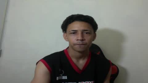 Snapshot of el_menor chatting on 04/18/26, 03:10 Instagram BelowAbajo online show from 04/18/26, 03:10