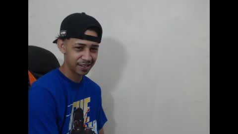 Snapshot of el_menor chatting on 06/24/26, 03:38 Instagram BelowAbajo online show from 06/24/26, 03:38
