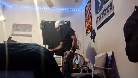 Snapshot of el_mucho_dingdong1 chatting on 09/27/25, 11:15 el_mucho_dingdong1 online show from 09/27/25, 11:15