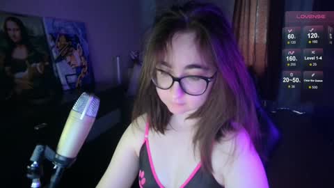 If you like it when I meow give me a thumbs up online show from 01/07/25, 10:11