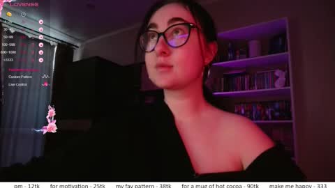 If you like it when I meow give me a thumbs up online show from 03/03/26, 02:34