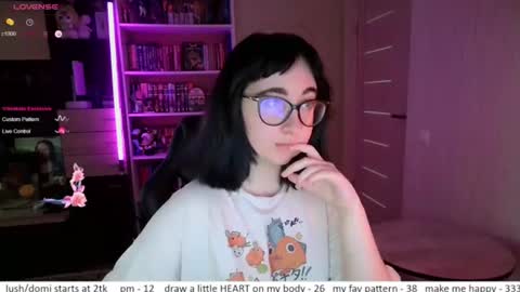 If you like it when I meow give me a thumbs up online show from 07/20/26, 02:19
