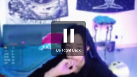 Ela  Help me reach 100 thumbs up online show from 01/29/25, 05:45