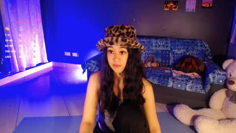 Ela  Help me reach 100 thumbs up online show from 02/21/25, 05:46