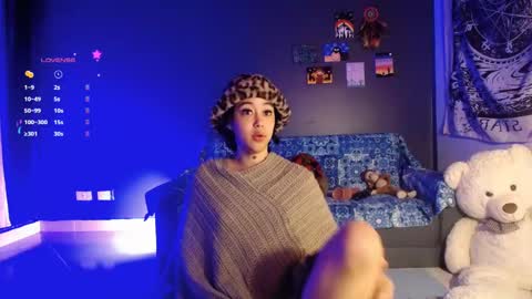 Ela  Help me reach 100 thumbs up online show from 02/22/25, 09:12