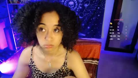 Snapshot of ela_0 chatting on 05/18/26, 07:47 Ela Help me reach 100 thumbs up online show from 05/18/26, 07:47