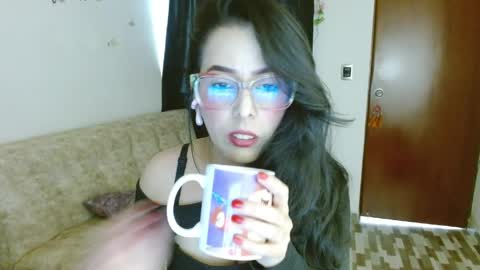 ela_3611 online show from 04/05/26, 06:49