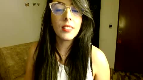 ela_3611 online show from 06/09/26, 03:51