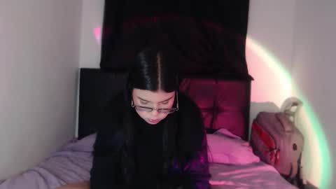 Ela online show from 04/05/26, 03:04