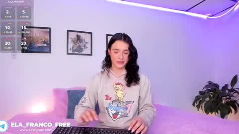 Snapshot of elaia_franc chatting on 01/18/26, 07:28 Elaia franco online show from 01/18/26, 07:28