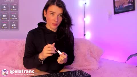 Snapshot of elaia_franc chatting on 02/10/26, 03:21 Elaia franco online show from 02/10/26, 03:21