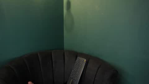 elaine87_ online show from 10/20/25, 09:10