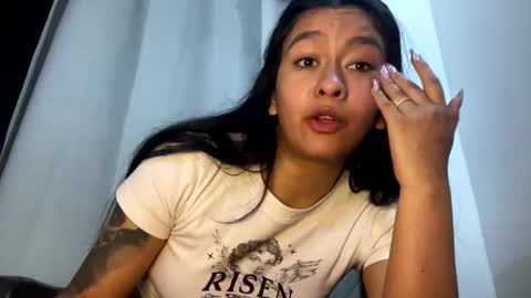 Elaine eli online show from 10/30/25, 04:14