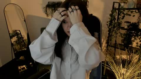 Snapshot of elainebeness chatting on 04/19/26, 10:56 Your sweet girl online show from 04/19/26, 10:56