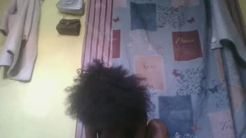 Snapshot of elalia1234 chatting on 10/15/25, 02:17 elalia1234 online show from 10/15/25, 02:17