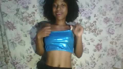 Snapshot of elalia1234 chatting on 11/04/25, 03:27 elalia1234 online show from 11/04/25, 03:27