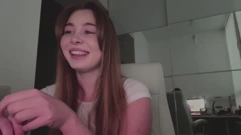 Lora online show from 03/09/26, 02:54