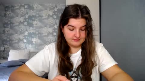 Snapshot of elanis_blair chatting on 03/23/26, 11:36 Elanis online show from 03/23/26, 11:36