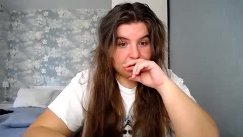 Snapshot of elanis_blair chatting on 04/01/26, 12:50 Elanis online show from 04/01/26, 12:50