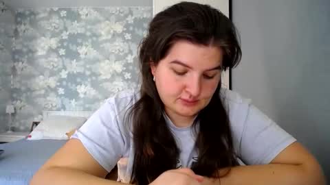 Snapshot of elanis_blair chatting on 04/20/26, 10:40 Elanis online show from 04/20/26, 10:40