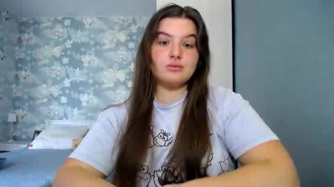 Snapshot of elanis_blair chatting on 04/24/26, 10:28 Elanis online show from 04/24/26, 10:28