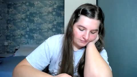 Snapshot of elanis_blair chatting on 04/25/26, 03:31 Elanis online show from 04/25/26, 03:31