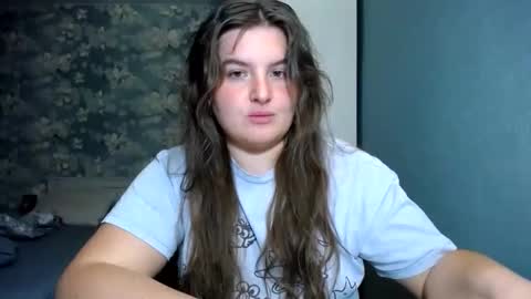 Snapshot of elanis_blair chatting on 05/16/26, 12:40 Elanis online show from 05/16/26, 12:40