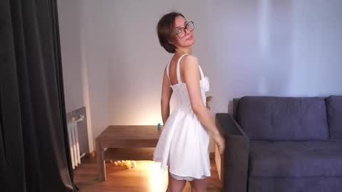 ELA 3 online show from 09/13/25, 06:13