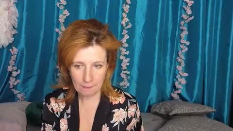 Elanna online show from 09/29/25, 04:12