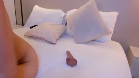 elara_bloom_ online show from 02/27/26, 07:36