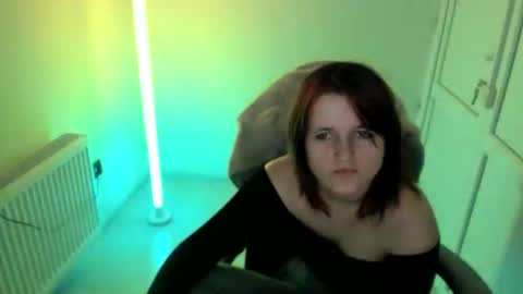 Snapshot of elara_muse chatting on 05/10/26, 06:51 Evie online show from 05/10/26, 06:51