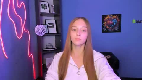 Snapshot of elara_night1 chatting on 03/20/26, 04:34 Elara online show from 03/20/26, 04:34