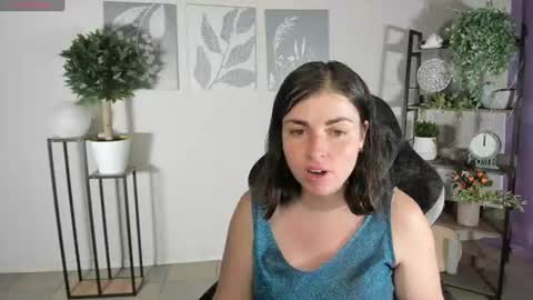 Snapshot of elara_starfall chatting on 07/02/26, 05:35 Marta online show from 07/02/26, 05:35