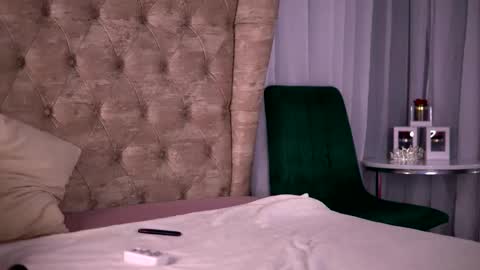 elarashine online show from 02/03/26, 02:53